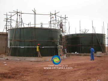 Réservoir de stockage de biogaz pour le traitement des eaux usées / Réservoir de bio-digestion à revêtement à deux couches