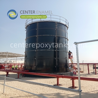 Divers réservoirs de carburant conçus pour le stockage général de différents carburants liquides