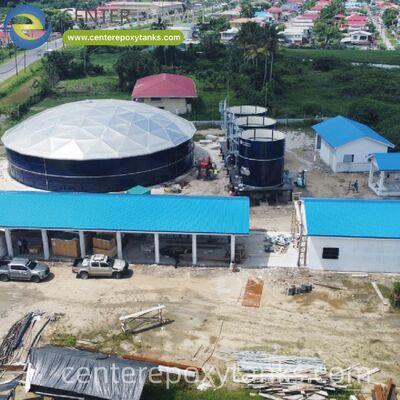 Toits flottants internes pour les réservoirs de pétrole brut mélangés à l'acier soudé: stabilise les mélanges complexes et prévient les pertes de lumière