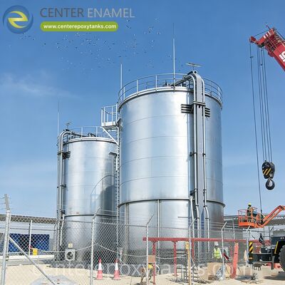 Toit flottant extérieur pour les réservoirs de bitume en acier inoxydable soudés: contrôle efficacement les fumées tout en préservant l'intégrité thermique