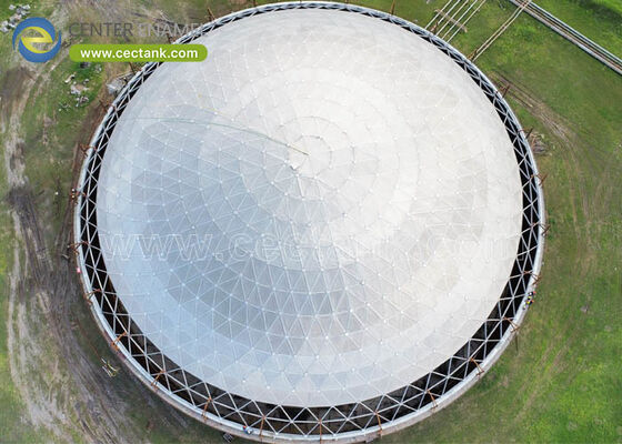 Toit en aluminium durable avec tolérance au vent de 120 mph et une durée de vie de plus de 50 ans pour les structures autoportantes