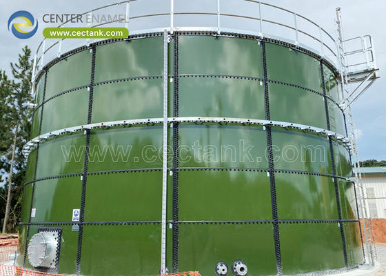 Grand silo de stockage de céréales en émail boulonné à vitre utilisé dans une ferme avec un toit en cône