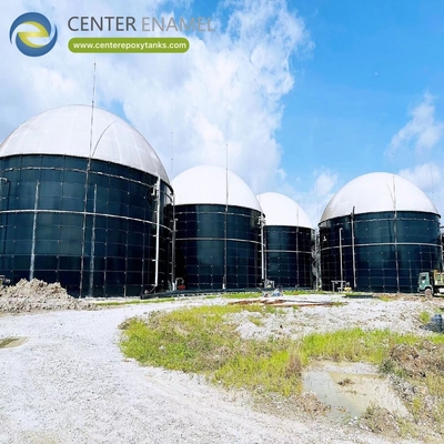 Toits à double membrane pour les usines de traitement des eaux usées: couvre les eaux usées pour capter le gaz.