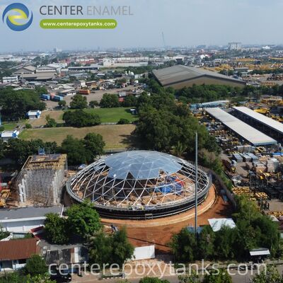 Dôme en aluminium pour un réservoir de stockage de boues : Fournit une couverture solide et durable pour contenir les odeurs et protéger le réservoir.