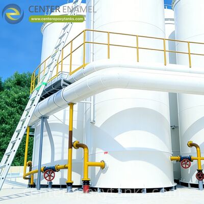 Toit flottant extérieur pour les réservoirs de stockage de carburant d'aviation en acier au carbone soudé: barrière de vapeur fiable conçue pour réduire les pertes de carburant